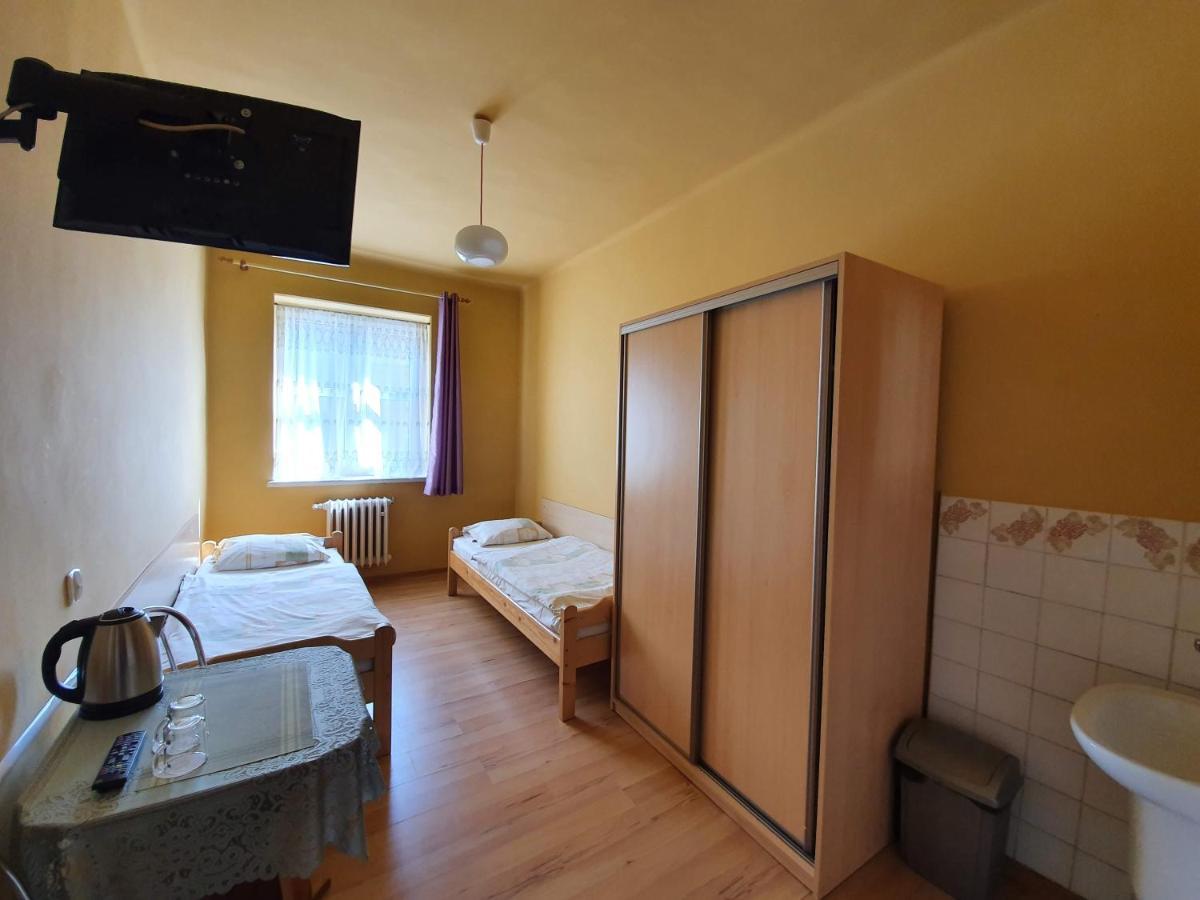 Отель Dom Turysty Pttk W Bielsku - Bialej Бельско-Бяла Экстерьер фото